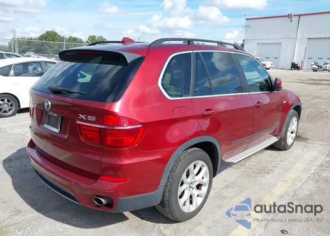 2013 BMW X5 xDrive35I/xDrive35I Premium/xDrive35I Sport Activity z USA, uszkodzony, nr VIN 5UXZV4C57D0B16455